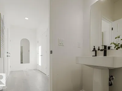 1836 188 ST NW photo 5