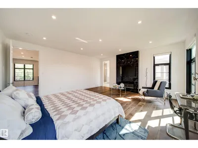 7208 156 ST NW photo 28