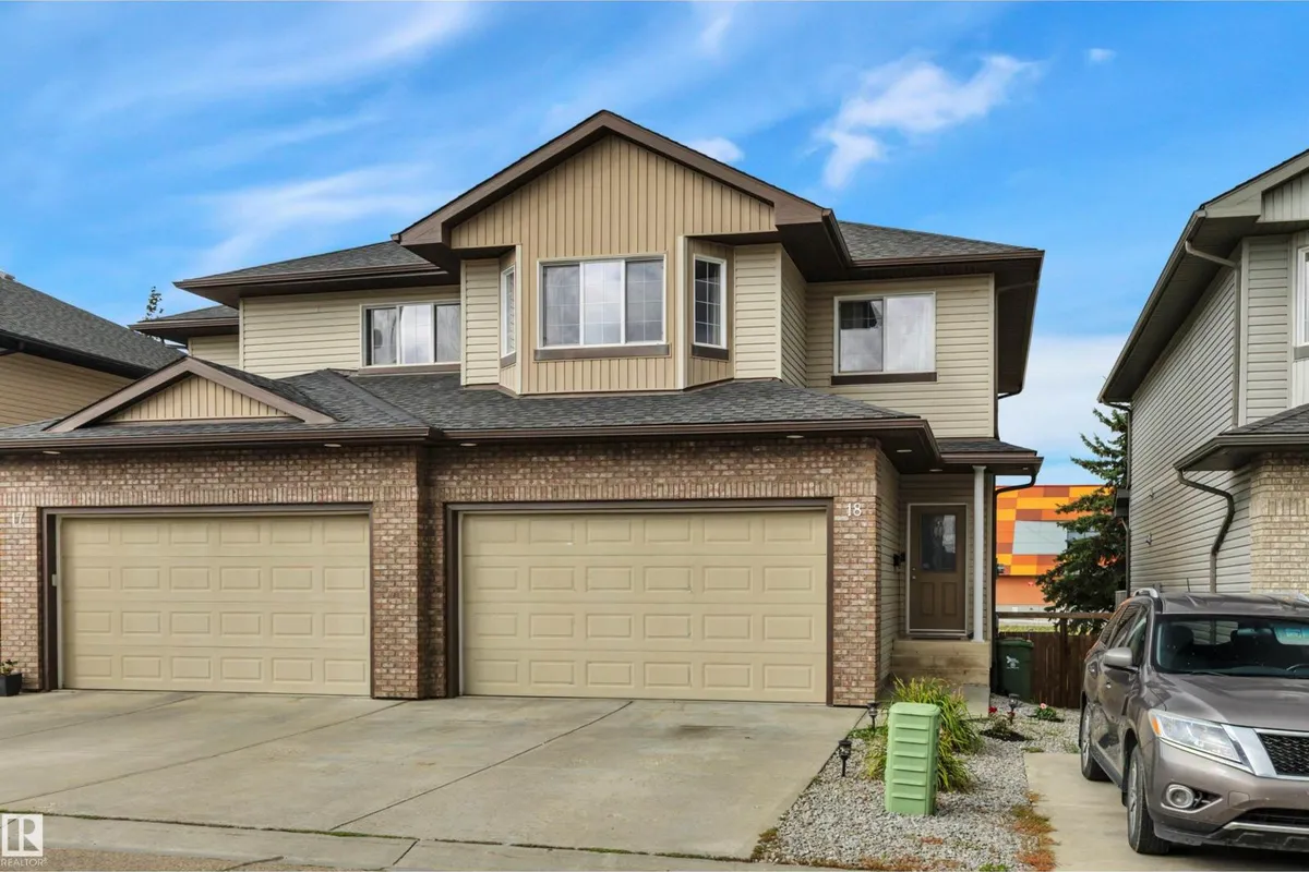 #18 4900 62 ST exterior