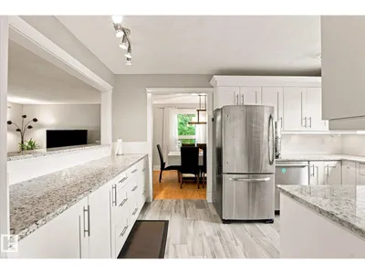 3 Akins DR photo 12