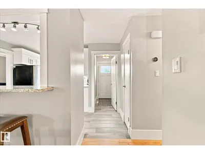 3 Akins DR photo 17