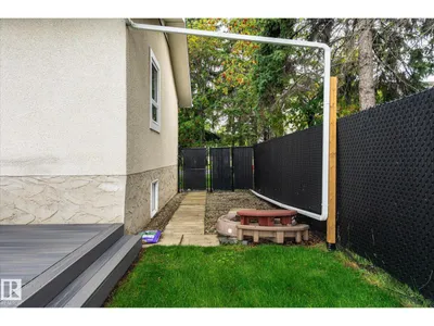 3 Akins DR photo 46