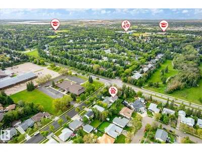 3 Akins DR photo 56