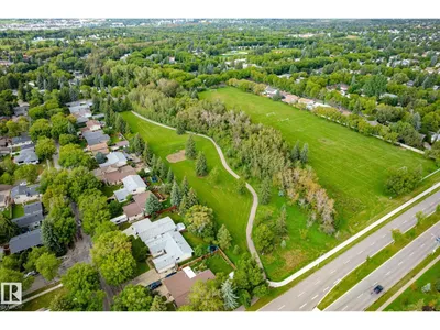 3 Akins DR photo 58