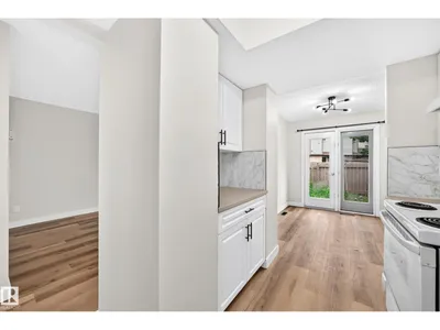 13845 24 ST NW photo 11