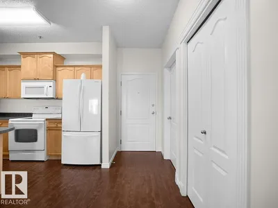 #116 16807 100 AV NW photo 11