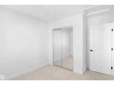 7331 181 AV NW photo 25
