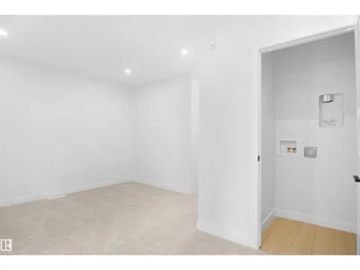 7331 181 AV NW photo 27