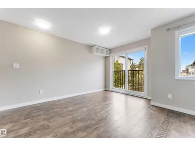 3340 15a AV NW photo 13