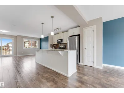 3340 15a AV NW photo 19