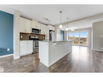 3340 15a AV NW photo 21