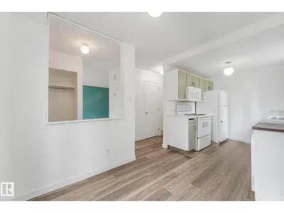 6552 178 ST NW photo 25