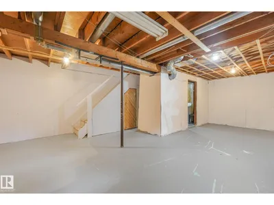 6552 178 ST NW photo 55