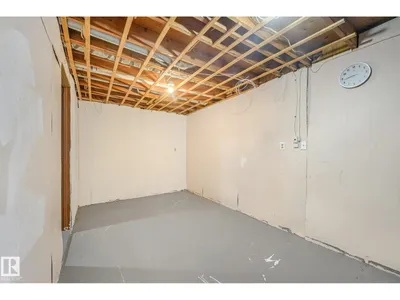 6552 178 ST NW photo 58