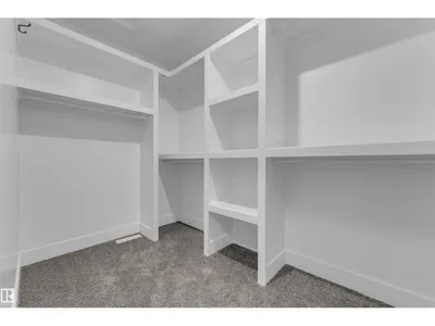 236 Linden LO photo 33