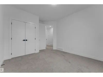 23 Sorel AV photo 35