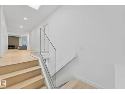 14128 98 AV NW photo 36