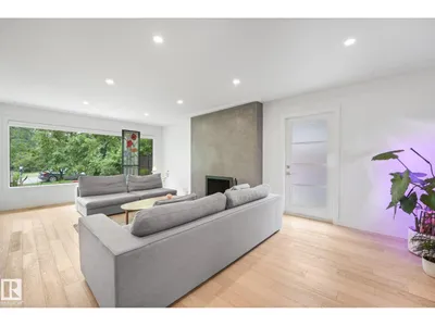14128 98 AV NW photo 6