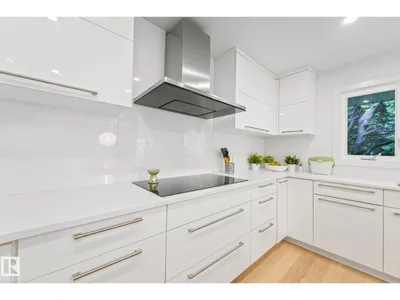 14128 98 AV NW photo 13