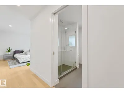 14128 98 AV NW photo 20