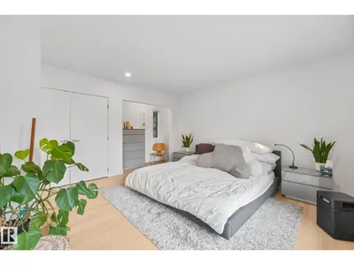 14128 98 AV NW photo 22