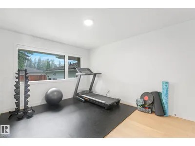 14128 98 AV NW photo 28