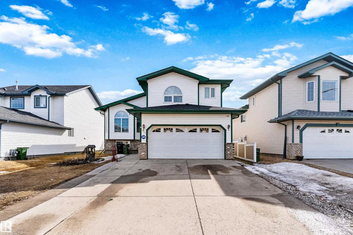 2915 151A AV NW exterior