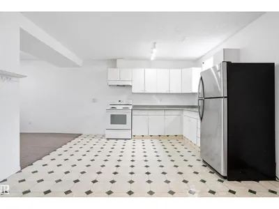 2915 151A AV NW photo 27
