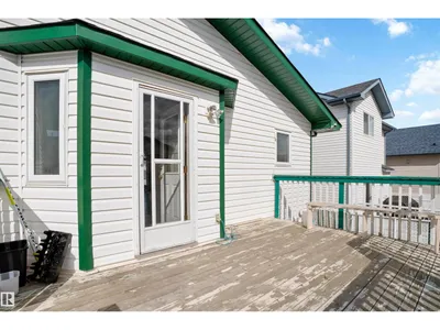 2915 151A AV NW photo 37