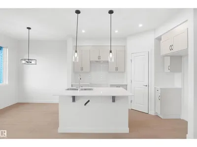 20928 16 AV NW photo 10