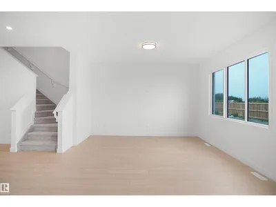 20916 16 AV NW photo 7