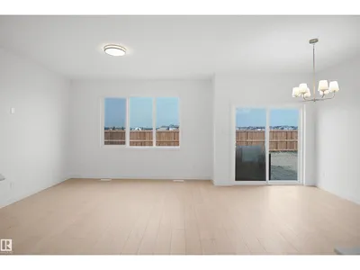 20916 16 AV NW photo 8