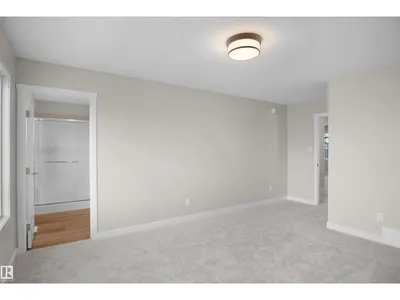 20924 16 AV NW photo 24