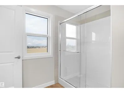 20924 16 AV NW photo 28
