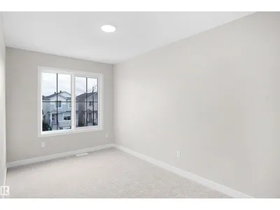 20924 16 AV NW photo 29