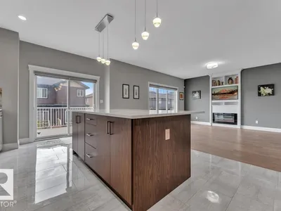 4902 38 ST photo 19