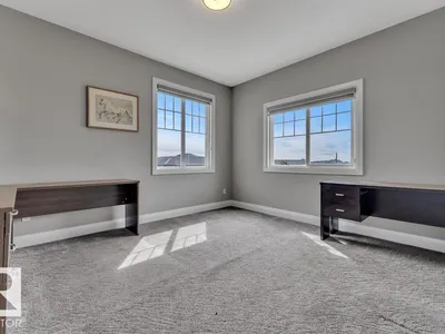 4902 38 ST photo 25