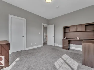 4902 38 ST photo 26