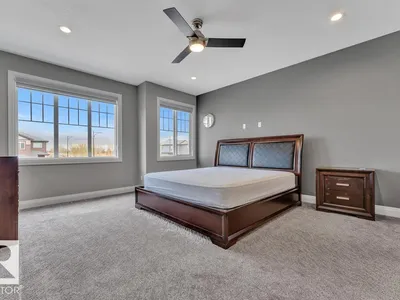 4902 38 ST photo 31