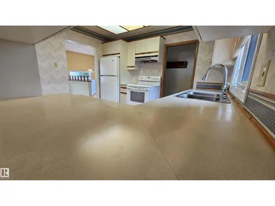 13439 114 ST NW photo 12