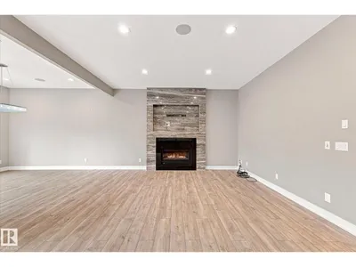 10637 128 ST NW photo 5