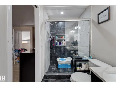 3519 22 ST NW photo 34