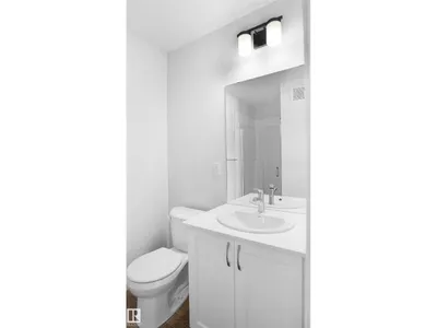 629 176 AV NE photo 5