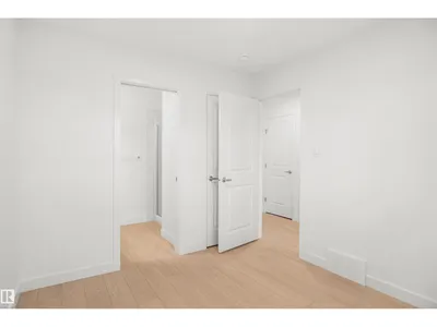 13137 214 ST NW photo 4