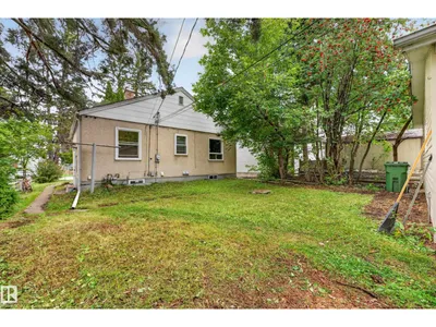 11207 72 AV NW photo 29