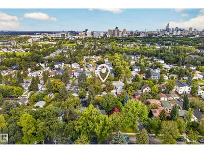11207 72 AV NW photo 30