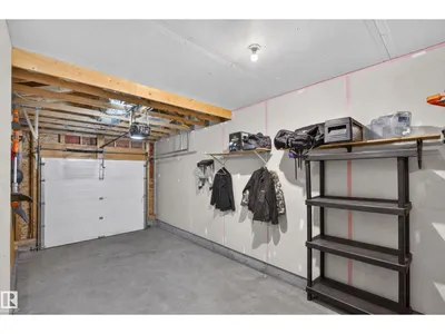 21312 48 AV NW photo 35