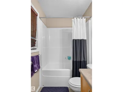 21312 48 AV NW photo 24