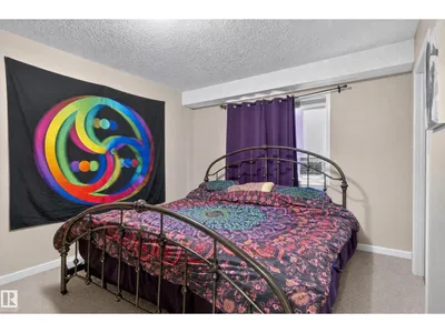 21312 48 AV NW photo 22