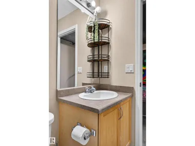 21312 48 AV NW photo 25